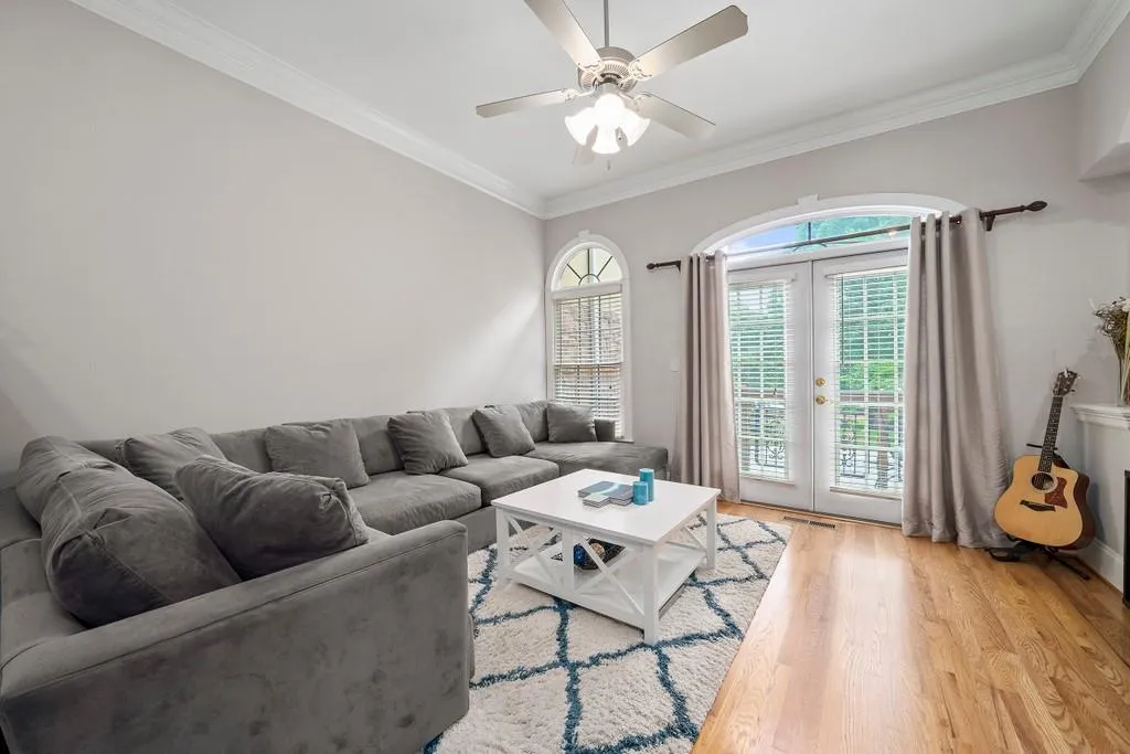 331 Ne Carpenter Drive Unit 4, Atlanta, Georgia 30328, 2 Bedrooms Bedrooms, ,2 BathroomsBathrooms,Residential,Sold,331 Ne Carpenter Drive Unit 4,6886478