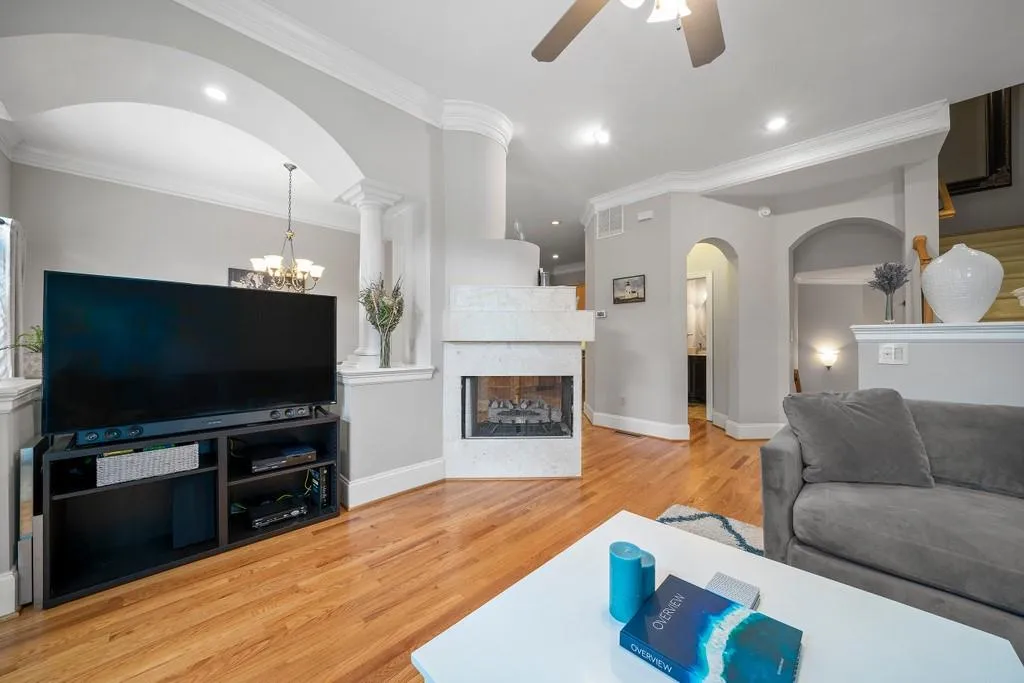 331 Ne Carpenter Drive Unit 4, Atlanta, Georgia 30328, 2 Bedrooms Bedrooms, ,2 BathroomsBathrooms,Residential,Sold,331 Ne Carpenter Drive Unit 4,6886478