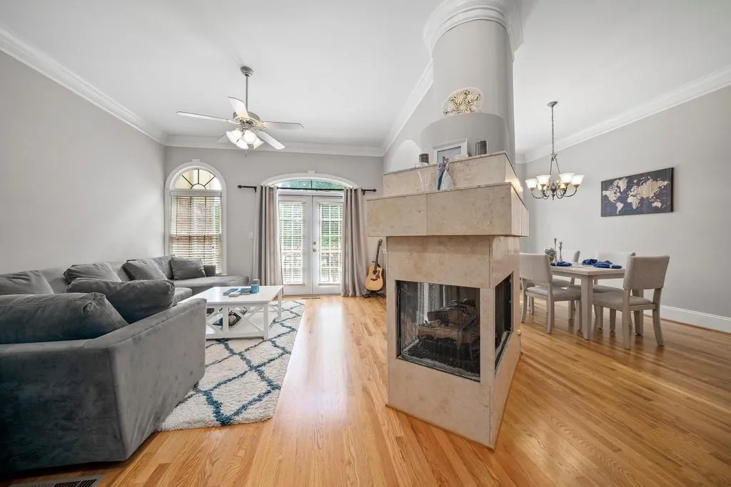 331 Ne Carpenter Drive Unit 4, Atlanta, Georgia 30328, 2 Bedrooms Bedrooms, ,2 BathroomsBathrooms,Residential,Sold,331 Ne Carpenter Drive Unit 4,6886478