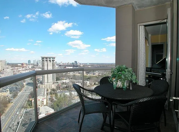 2795 Peachtree Road Unit 2305, Atlanta, Georgia 30305, 3 Bedrooms Bedrooms, ,3 BathroomsBathrooms,Residential,Sold,2795 Peachtree Road Unit 2305,5715984