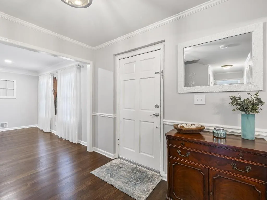 205 Berwick Drive, Atlanta, Georgia 30328, 4 Bedrooms Bedrooms, ,3 BathroomsBathrooms,Residential,Sold,205 Berwick Drive,7360053