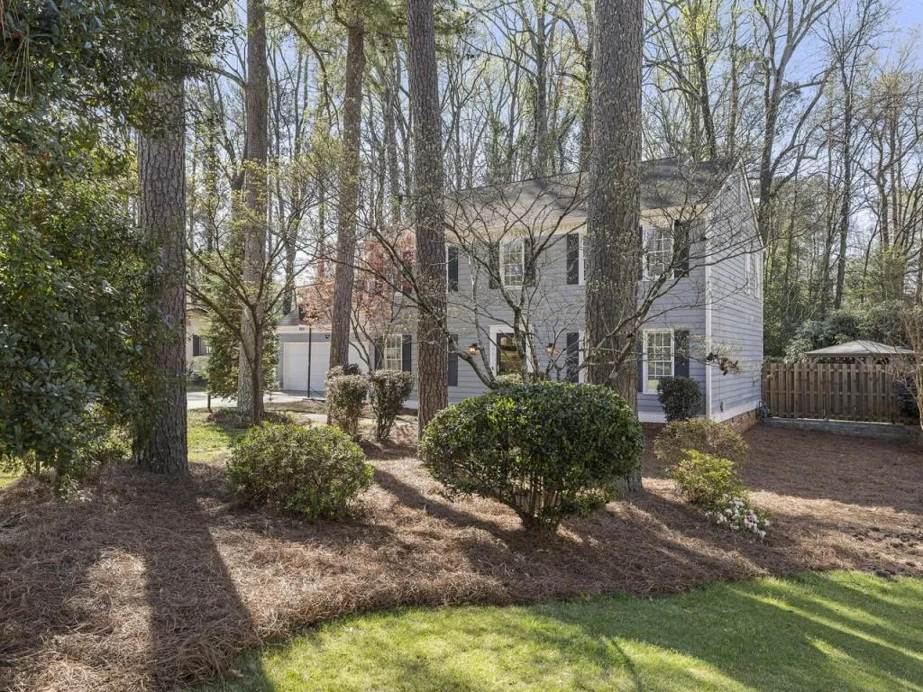 205 Berwick Drive, Atlanta, Georgia 30328, 4 Bedrooms Bedrooms, ,3 BathroomsBathrooms,Residential,Sold,205 Berwick Drive,7360053