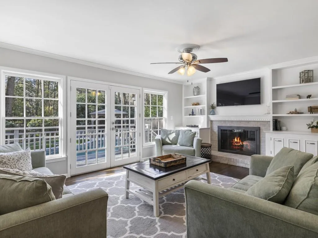 205 Berwick Drive, Atlanta, Georgia 30328, 4 Bedrooms Bedrooms, ,3 BathroomsBathrooms,Residential,Sold,205 Berwick Drive,7360053