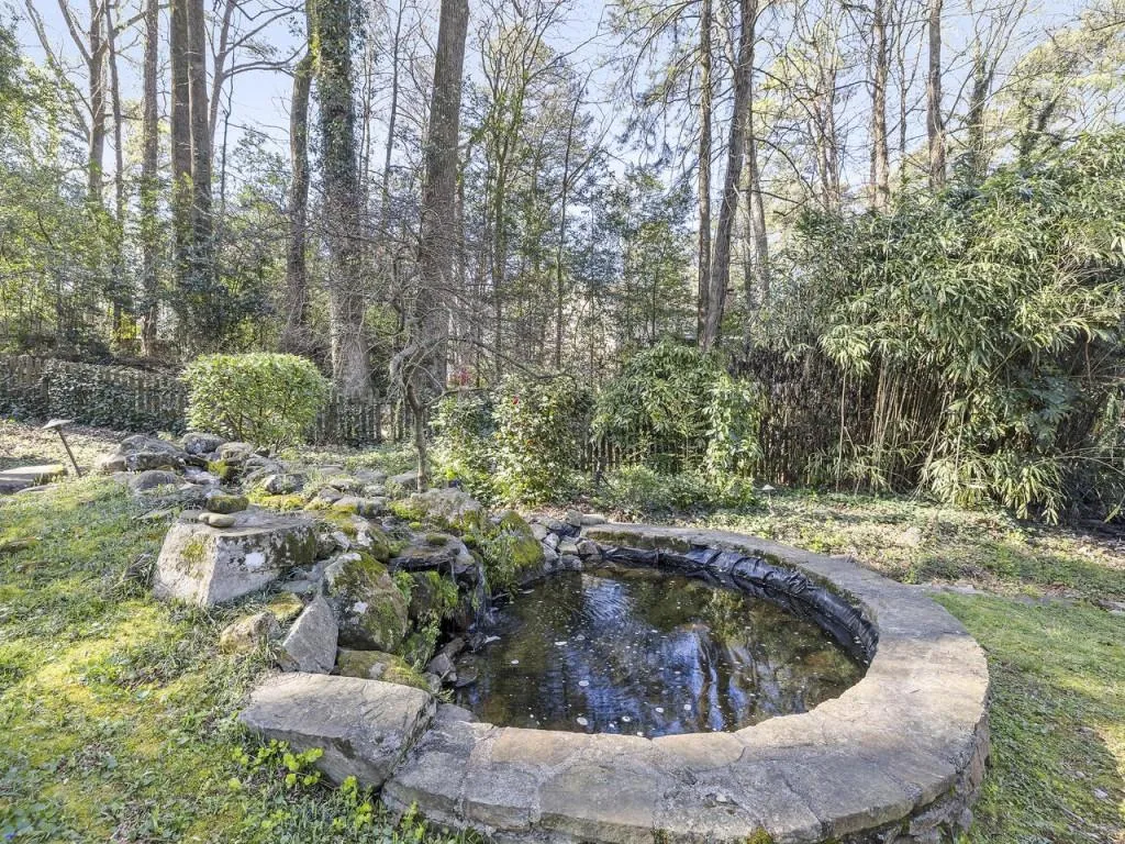 205 Berwick Drive, Atlanta, Georgia 30328, 4 Bedrooms Bedrooms, ,3 BathroomsBathrooms,Residential,Sold,205 Berwick Drive,7360053