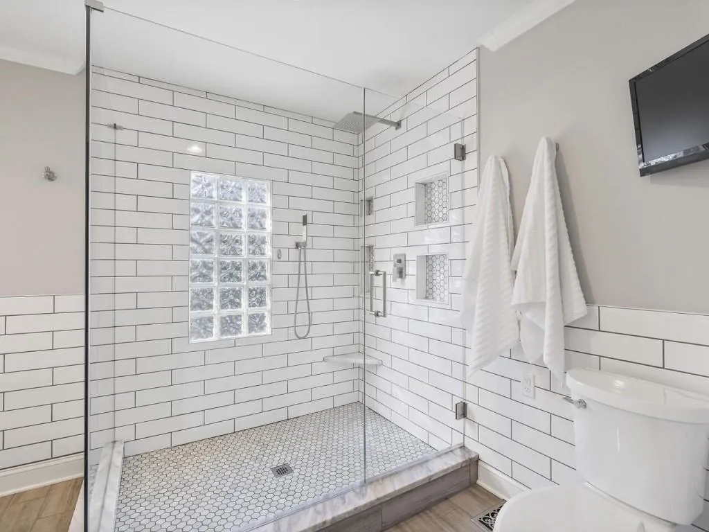 205 Berwick Drive, Atlanta, Georgia 30328, 4 Bedrooms Bedrooms, ,3 BathroomsBathrooms,Residential,Sold,205 Berwick Drive,7360053