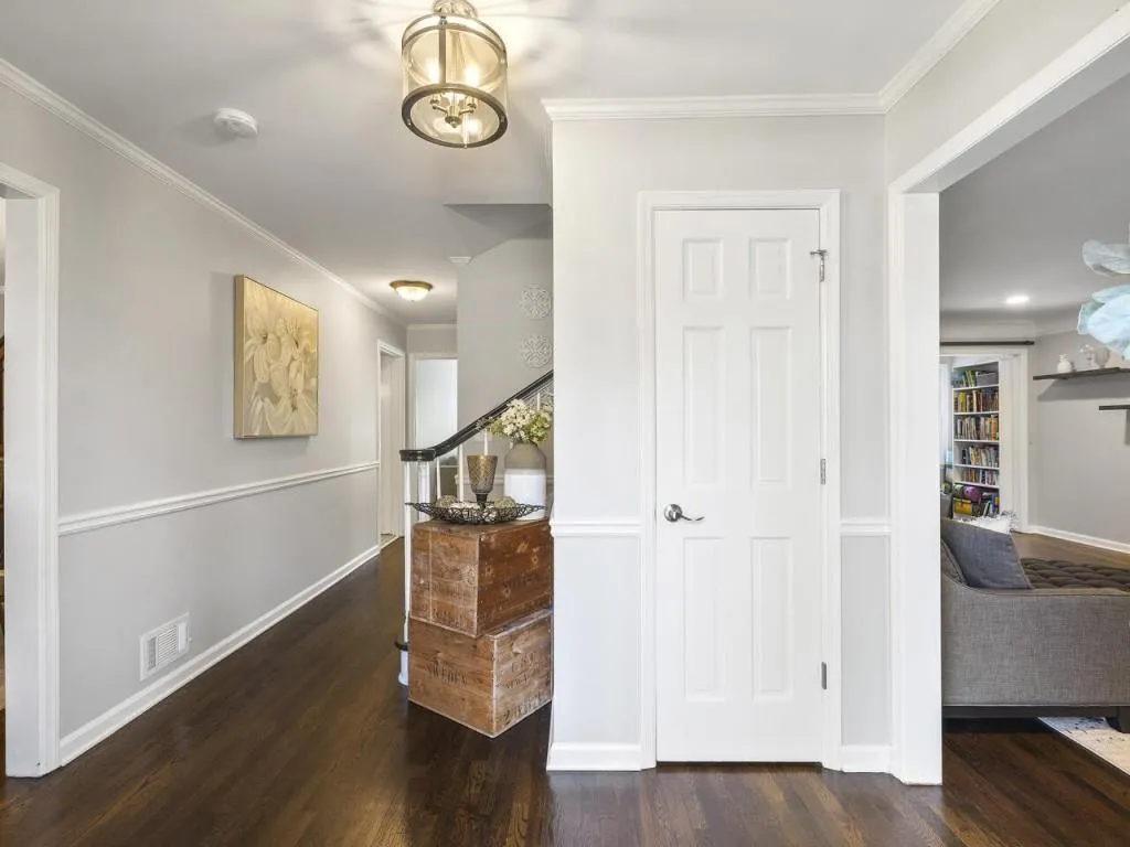 205 Berwick Drive, Atlanta, Georgia 30328, 4 Bedrooms Bedrooms, ,3 BathroomsBathrooms,Residential,Sold,205 Berwick Drive,7360053