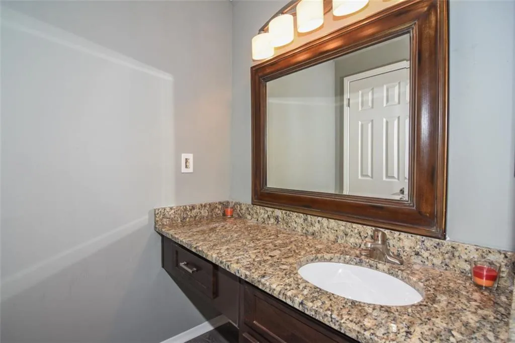 1307 Natchez Trace Unit 0, Sandy Springs, Georgia 30350, 2 Bedrooms Bedrooms, ,1 BathroomBathrooms,Residential,Sold,1307 Natchez Trace Unit 0,5958787