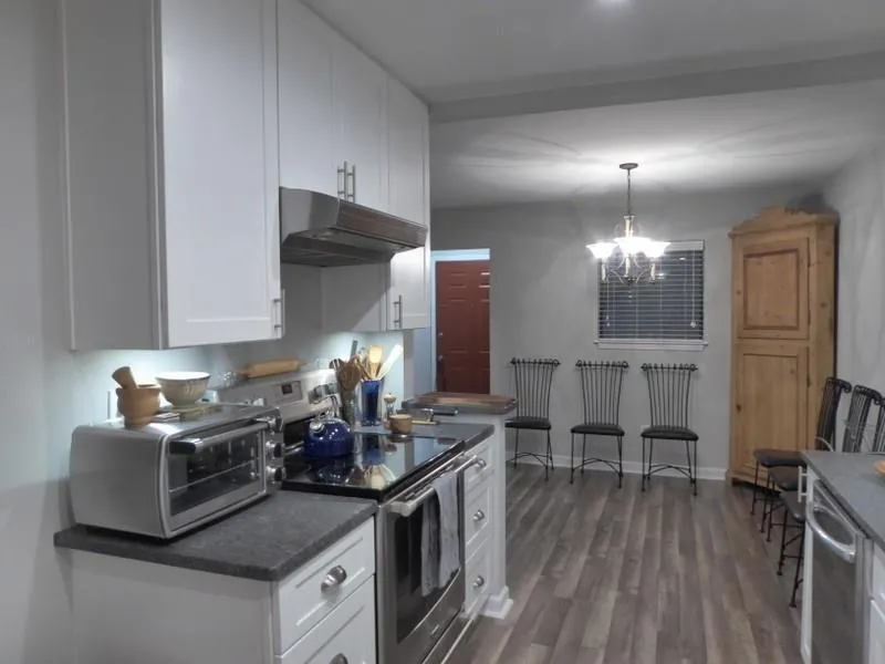 2401 Huntingdon Chase Unit 2401, Sandy Springs, Georgia 30350, 3 Bedrooms Bedrooms, ,2 BathroomsBathrooms,Residential,Sold,2401 Huntingdon Chase Unit 2401,6055658