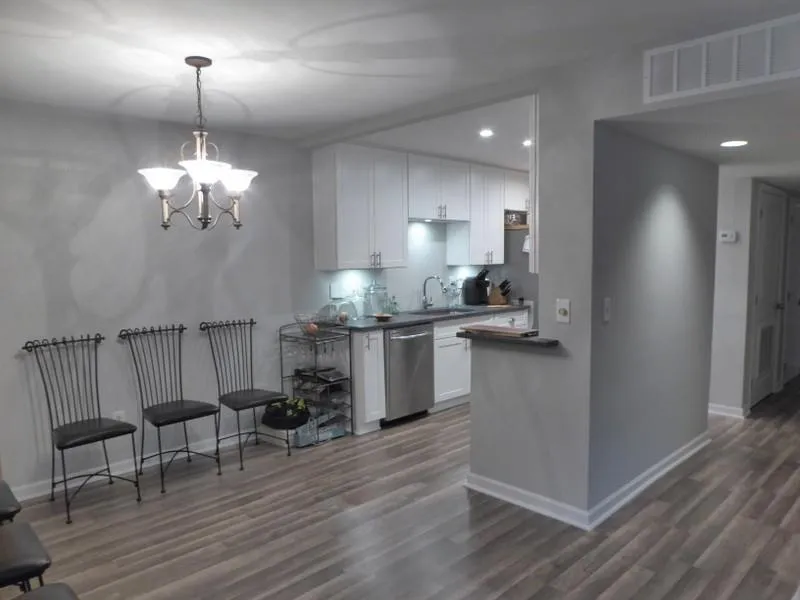 2401 Huntingdon Chase Unit 2401, Sandy Springs, Georgia 30350, 3 Bedrooms Bedrooms, ,2 BathroomsBathrooms,Residential,Sold,2401 Huntingdon Chase Unit 2401,6055658