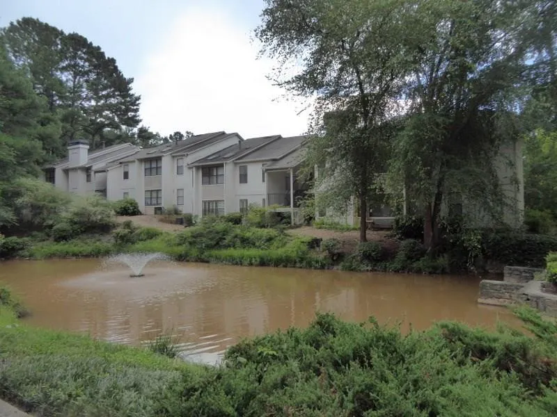 2401 Huntingdon Chase Unit 2401, Sandy Springs, Georgia 30350, 3 Bedrooms Bedrooms, ,2 BathroomsBathrooms,Residential,Sold,2401 Huntingdon Chase Unit 2401,6055658