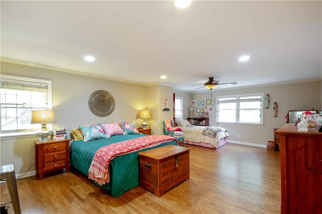 520 Dalrymple Road, Sandy Springs, Georgia 30328, 6 Bedrooms Bedrooms, ,5 BathroomsBathrooms,Residential,Sold,520 Dalrymple Road,6643448