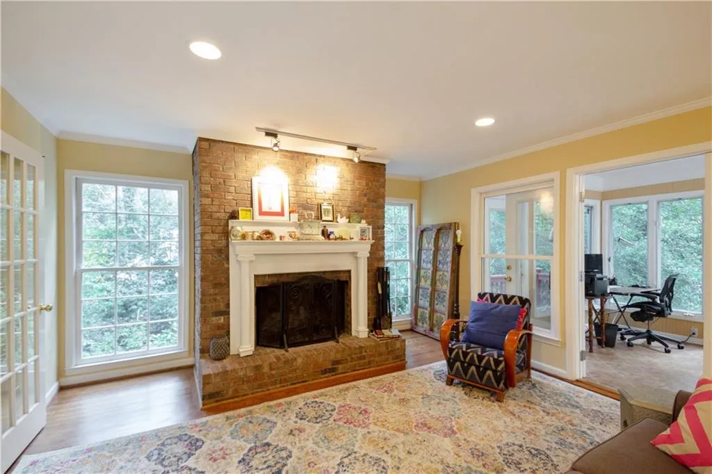 520 Dalrymple Road, Sandy Springs, Georgia 30328, 6 Bedrooms Bedrooms, ,5 BathroomsBathrooms,Residential,Sold,520 Dalrymple Road,6643448