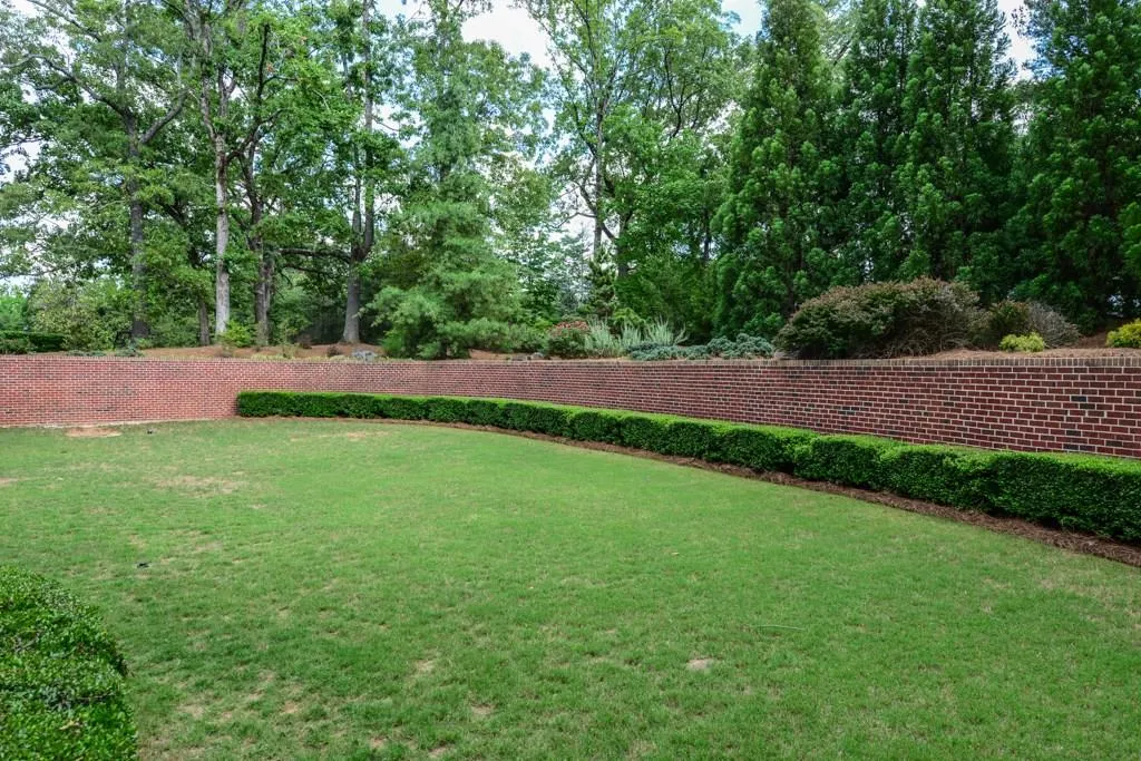 900 Heards Ferry Road, Sandy Springs, Georgia 30328, 4 Bedrooms Bedrooms, ,4 BathroomsBathrooms,Residential,Sold,900 Heards Ferry Road,5852231