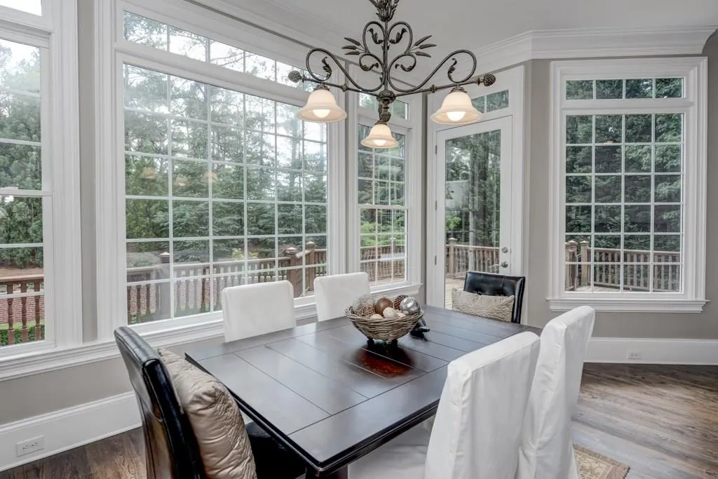 900 Heards Ferry Road, Sandy Springs, Georgia 30328, 4 Bedrooms Bedrooms, ,4 BathroomsBathrooms,Residential,Sold,900 Heards Ferry Road,5852231