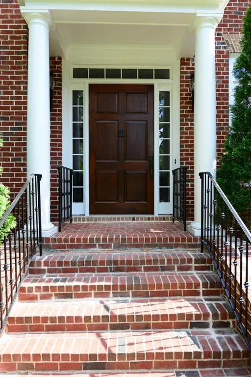 900 Heards Ferry Road, Sandy Springs, Georgia 30328, 4 Bedrooms Bedrooms, ,4 BathroomsBathrooms,Residential,Sold,900 Heards Ferry Road,5852231