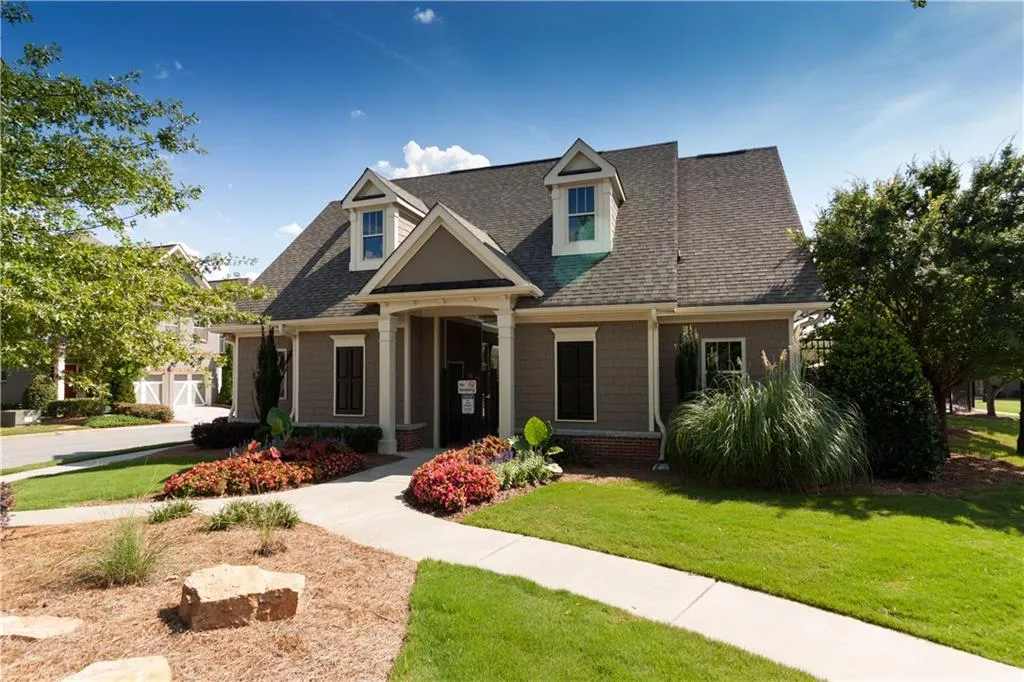 7650 Glisten Avenue Unit 302, Atlanta, Georgia 30328, 3 Bedrooms Bedrooms, ,2 BathroomsBathrooms,Residential,Sold,7650 Glisten Avenue Unit 302,5718457