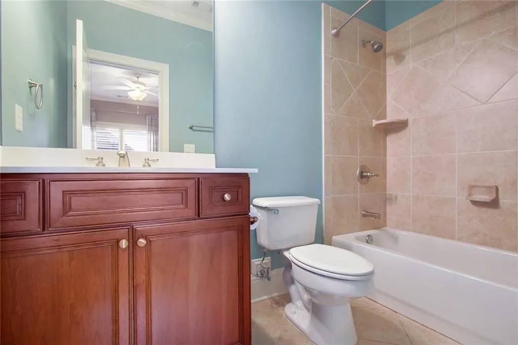 735 Glengate Place, Sandy Springs, Georgia 30328, 6 Bedrooms Bedrooms, ,6 BathroomsBathrooms,Residential,Sold,735 Glengate Place,5788177