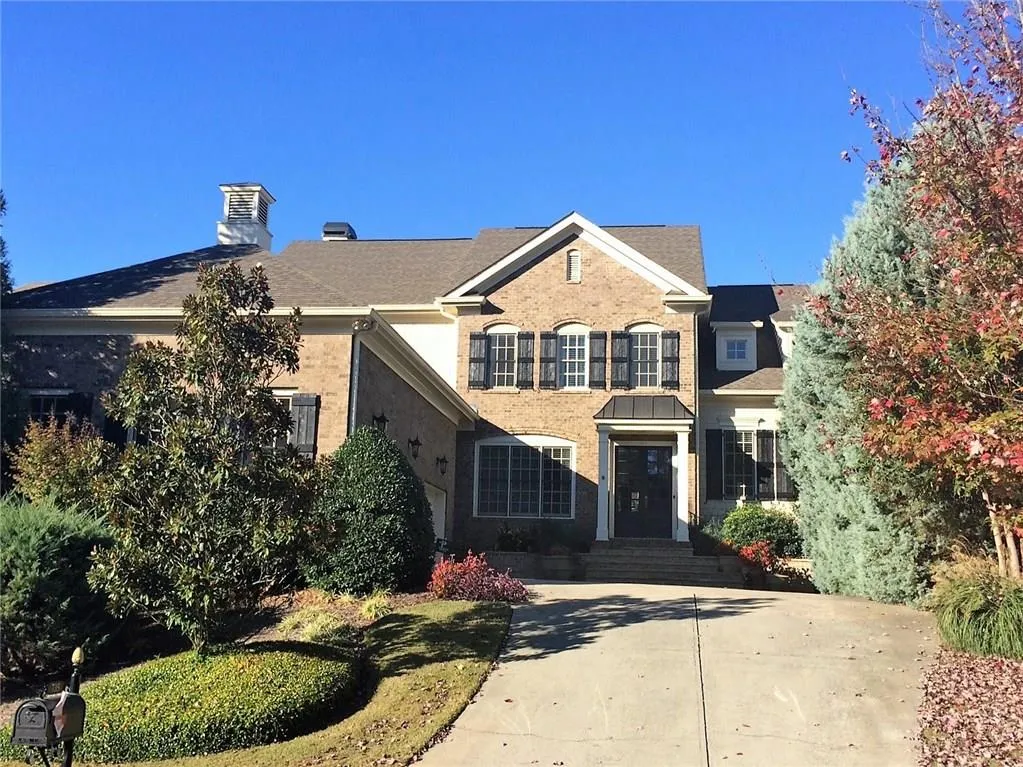 735 Glengate Place, Sandy Springs, Georgia 30328, 6 Bedrooms Bedrooms, ,6 BathroomsBathrooms,Residential,Sold,735 Glengate Place,5788177