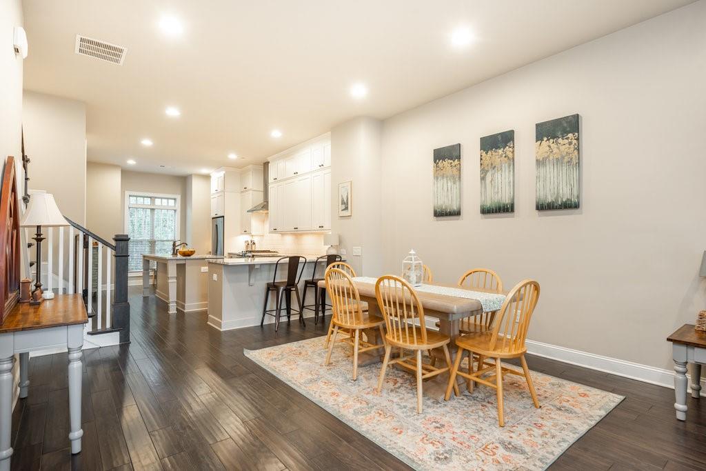 243 Franklin Road, Sandy Springs, Georgia 30342, 3 Bedrooms Bedrooms, ,3 BathroomsBathrooms,Residential,Sold,243 Franklin Road,7298645