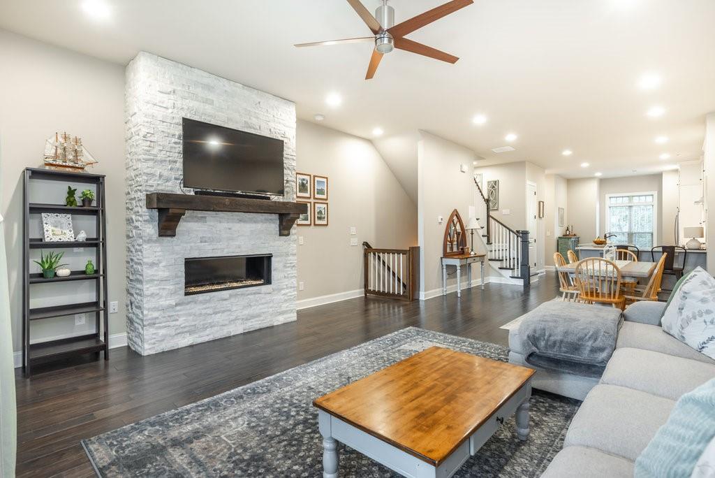 243 Franklin Road, Sandy Springs, Georgia 30342, 3 Bedrooms Bedrooms, ,3 BathroomsBathrooms,Residential,Sold,243 Franklin Road,7298645