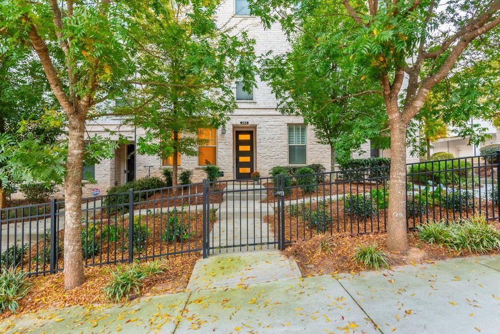 243 Franklin Road, Sandy Springs, Georgia 30342, 3 Bedrooms Bedrooms, ,3 BathroomsBathrooms,Residential,Sold,243 Franklin Road,7298645