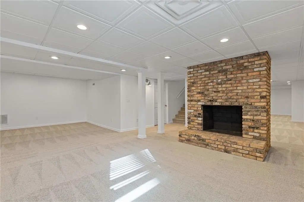 4755 Huntley Drive, Atlanta, Georgia 30342, 5 Bedrooms Bedrooms, ,3 BathroomsBathrooms,Residential,Sold,4755 Huntley Drive,7532896