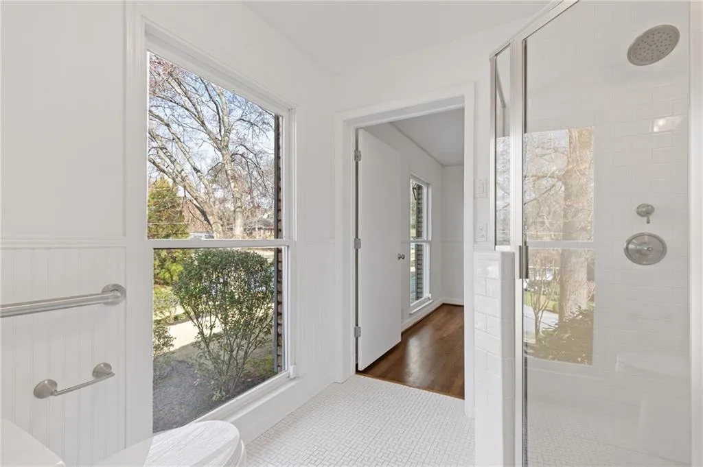 4755 Huntley Drive, Atlanta, Georgia 30342, 5 Bedrooms Bedrooms, ,3 BathroomsBathrooms,Residential,Sold,4755 Huntley Drive,7532896