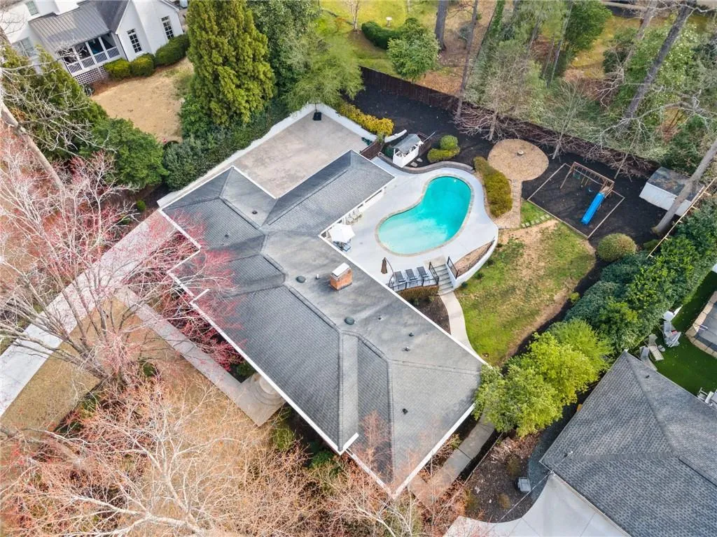 Drone / aerial view