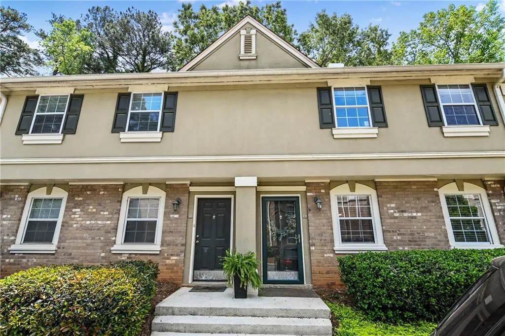 6900 Roswell Road Unit O8, Atlanta, Georgia 30328, 3 Bedrooms Bedrooms, ,2 BathroomsBathrooms,Residential,Sold,6900 Roswell Road Unit O8,7028604