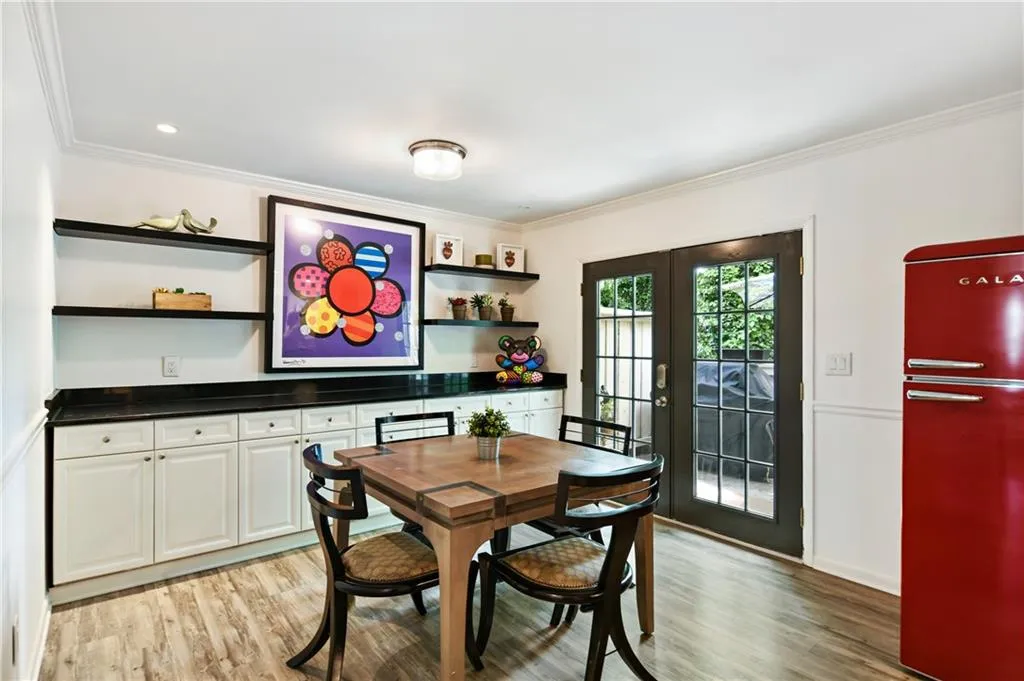 6900 Roswell Road Unit O8, Atlanta, Georgia 30328, 3 Bedrooms Bedrooms, ,2 BathroomsBathrooms,Residential,Sold,6900 Roswell Road Unit O8,7028604