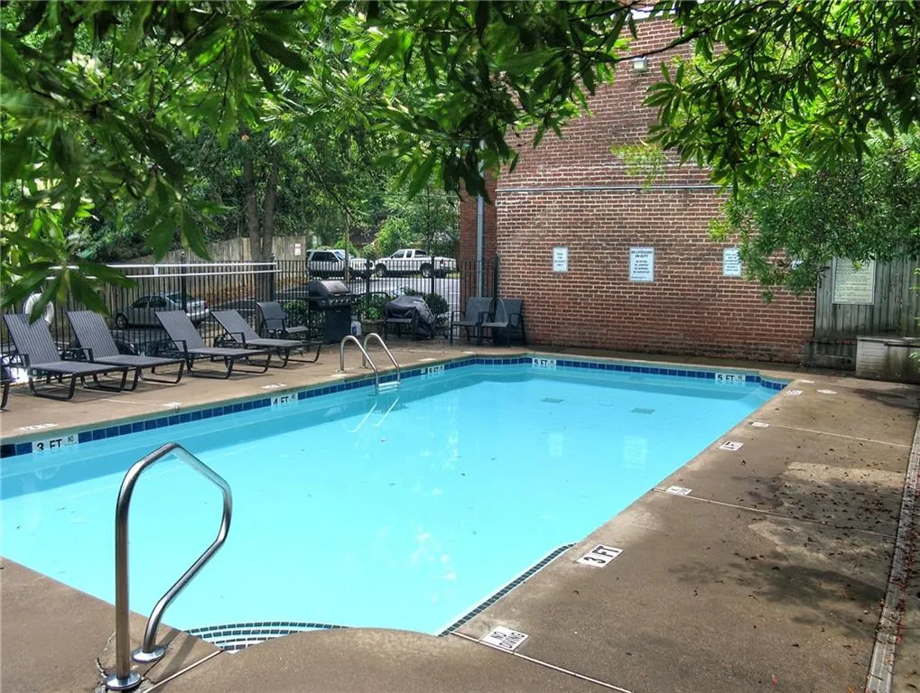 1031 State Street Nw Unit 203, Atlanta, Georgia 30318, 2 Bedrooms Bedrooms, ,2 BathroomsBathrooms,Residential,Sold,1031 State Street Nw Unit 203,5717078