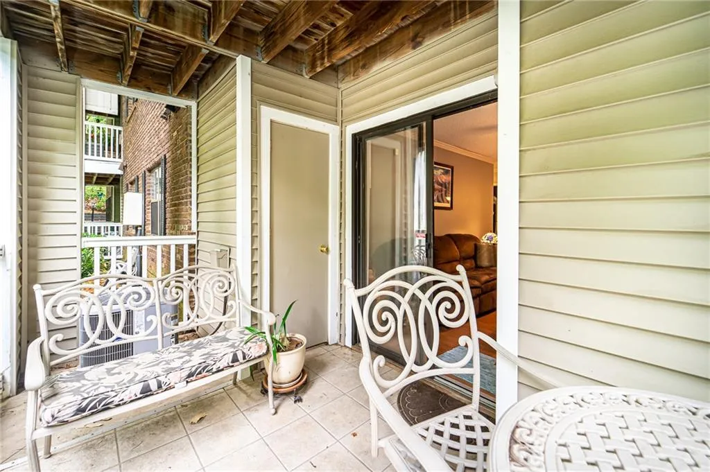 401 Barrington Hills Drive, Atlanta, Georgia 30350, 2 Bedrooms Bedrooms, ,2 BathroomsBathrooms,Residential,Sold,401 Barrington Hills Drive,6902973