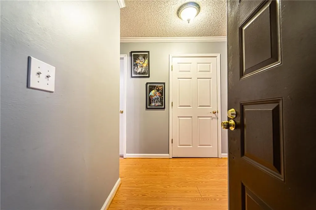 401 Barrington Hills Drive, Atlanta, Georgia 30350, 2 Bedrooms Bedrooms, ,2 BathroomsBathrooms,Residential,Sold,401 Barrington Hills Drive,6902973