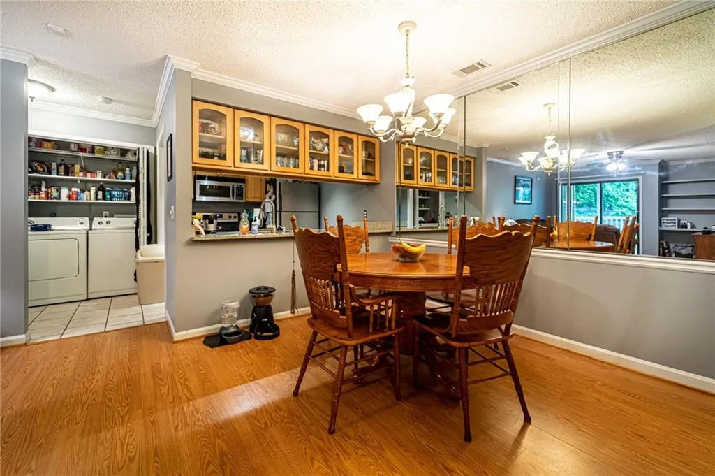 401 Barrington Hills Drive, Atlanta, Georgia 30350, 2 Bedrooms Bedrooms, ,2 BathroomsBathrooms,Residential,Sold,401 Barrington Hills Drive,6902973