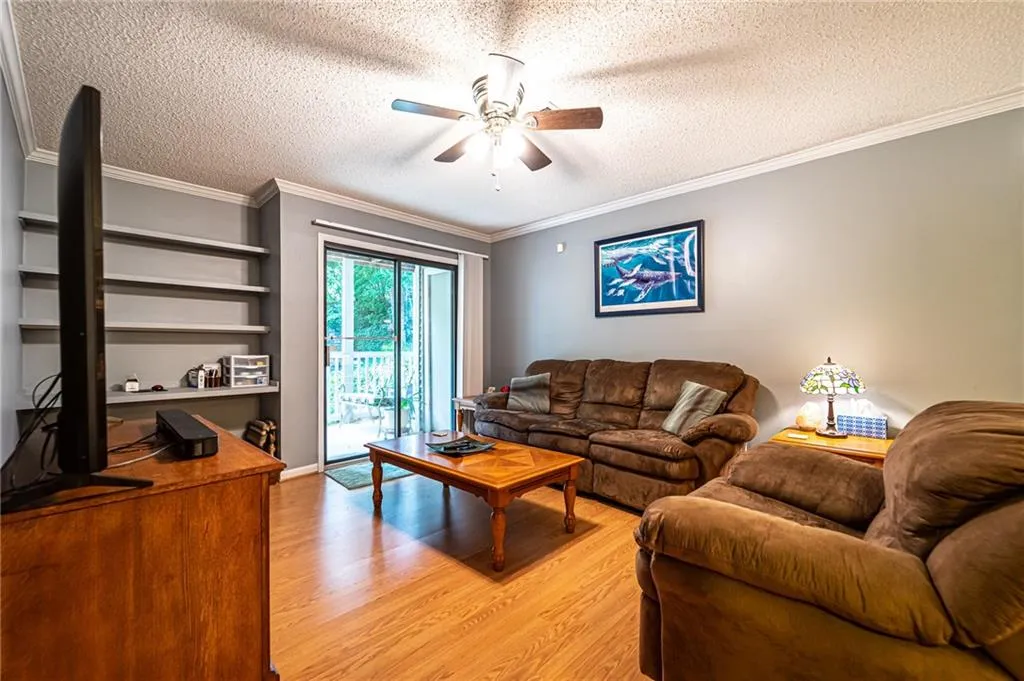 401 Barrington Hills Drive, Atlanta, Georgia 30350, 2 Bedrooms Bedrooms, ,2 BathroomsBathrooms,Residential,Sold,401 Barrington Hills Drive,6902973