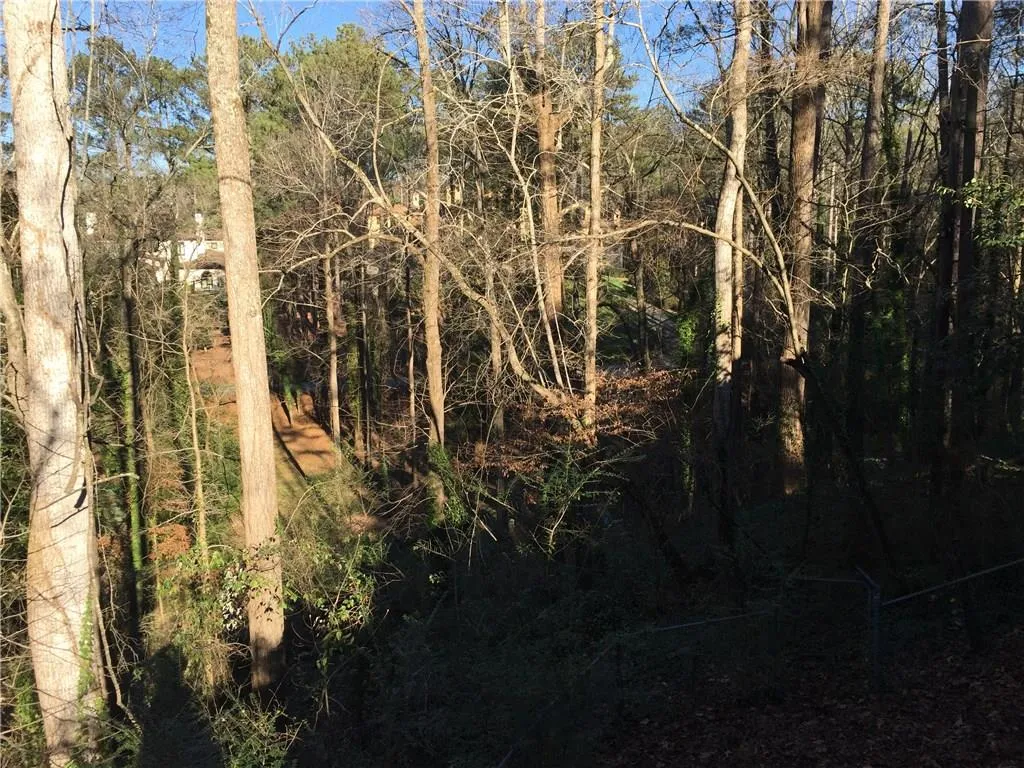 4888 Jett Road, Sandy Springs, Georgia 30327, 2 Bedrooms Bedrooms, ,2 BathroomsBathrooms,Residential,Sold,4888 Jett Road,5633639