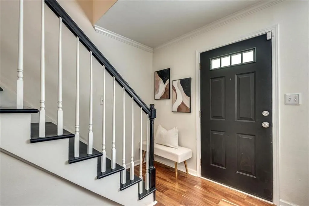 6940 Roswell Road Unit 24c, Atlanta, Georgia 30328, 1 Bedroom Bedrooms, ,1 BathroomBathrooms,Residential,Sold,6940 Roswell Road Unit 24c,7383883