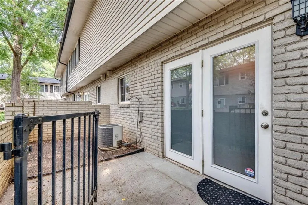 6940 Roswell Road Unit 24c, Atlanta, Georgia 30328, 1 Bedroom Bedrooms, ,1 BathroomBathrooms,Residential,Sold,6940 Roswell Road Unit 24c,7383883