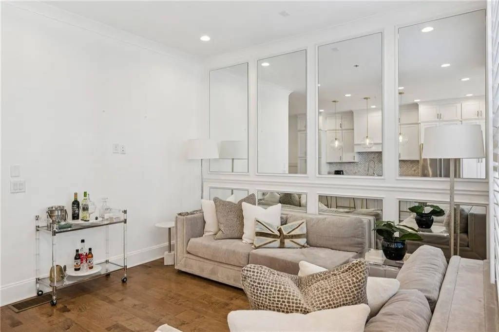 4514 Collins Avenue, Atlanta, Georgia 30342, 4 Bedrooms Bedrooms, ,4 BathroomsBathrooms,Residential,For Sale,4514 Collins Avenue,7647888