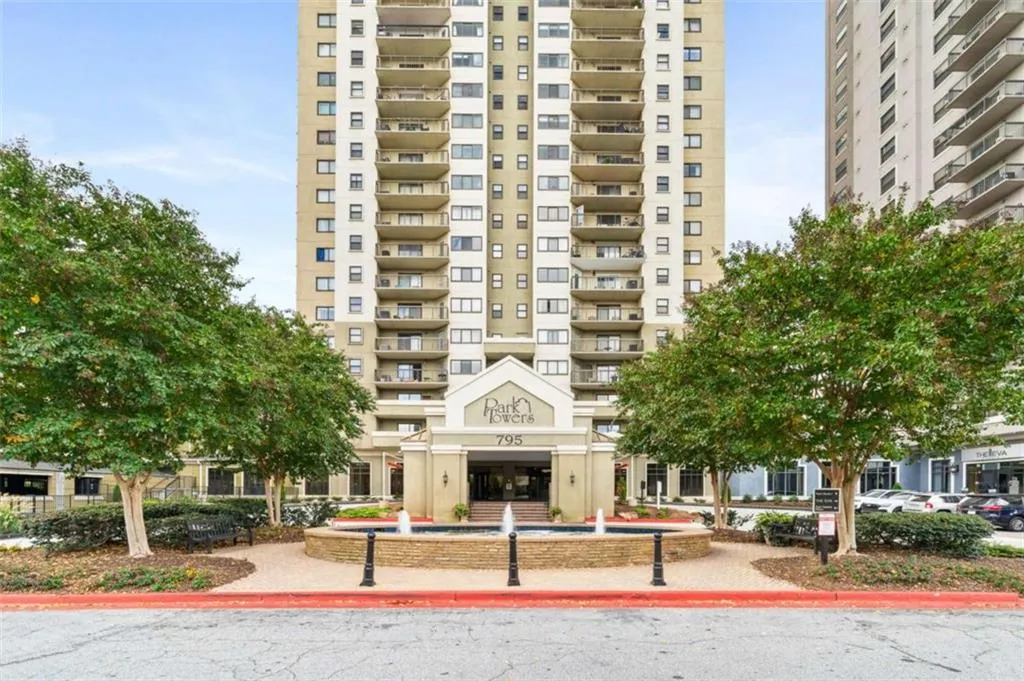 795 Hammond Drive Unit 801, Atlanta, Georgia 30328, 2 Bedrooms Bedrooms, ,1 BathroomBathrooms,Residential,For Sale,795 Hammond Drive Unit 801,7534623