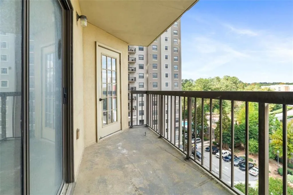 795 Hammond Drive Unit 801, Atlanta, Georgia 30328, 2 Bedrooms Bedrooms, ,1 BathroomBathrooms,Residential,For Sale,795 Hammond Drive Unit 801,7534623