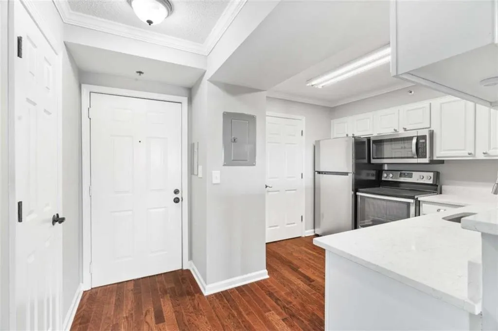795 Hammond Drive Unit 801, Atlanta, Georgia 30328, 2 Bedrooms Bedrooms, ,1 BathroomBathrooms,Residential,For Sale,795 Hammond Drive Unit 801,7534623
