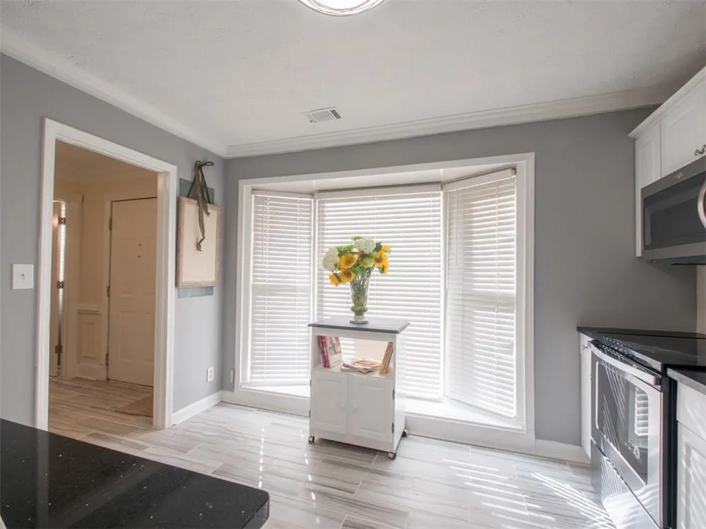 7924 Briar Villa Place, Atlanta, Georgia 30350, 3 Bedrooms Bedrooms, ,2 BathroomsBathrooms,Residential,Sold,7924 Briar Villa Place,5902001
