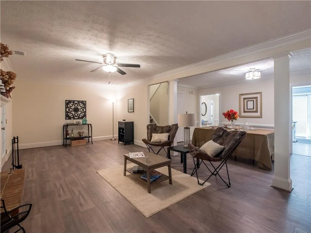 7924 Briar Villa Place, Atlanta, Georgia 30350, 3 Bedrooms Bedrooms, ,2 BathroomsBathrooms,Residential,Sold,7924 Briar Villa Place,5902001
