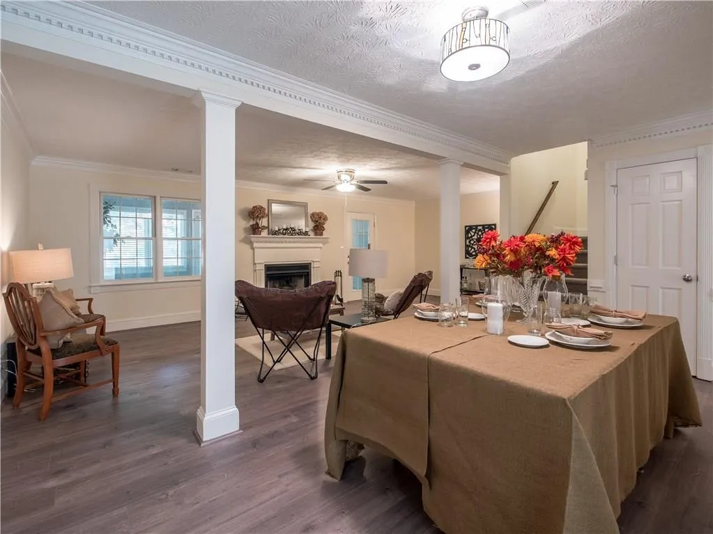 7924 Briar Villa Place, Atlanta, Georgia 30350, 3 Bedrooms Bedrooms, ,2 BathroomsBathrooms,Residential,Sold,7924 Briar Villa Place,5902001