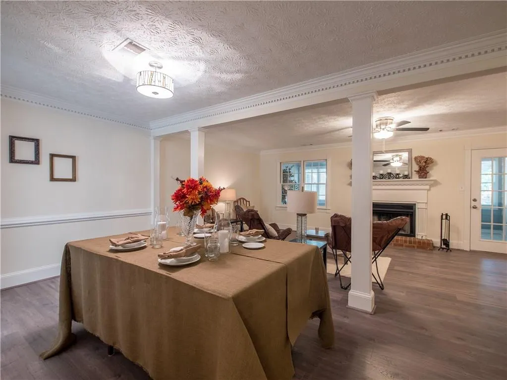 7924 Briar Villa Place, Atlanta, Georgia 30350, 3 Bedrooms Bedrooms, ,2 BathroomsBathrooms,Residential,Sold,7924 Briar Villa Place,5902001