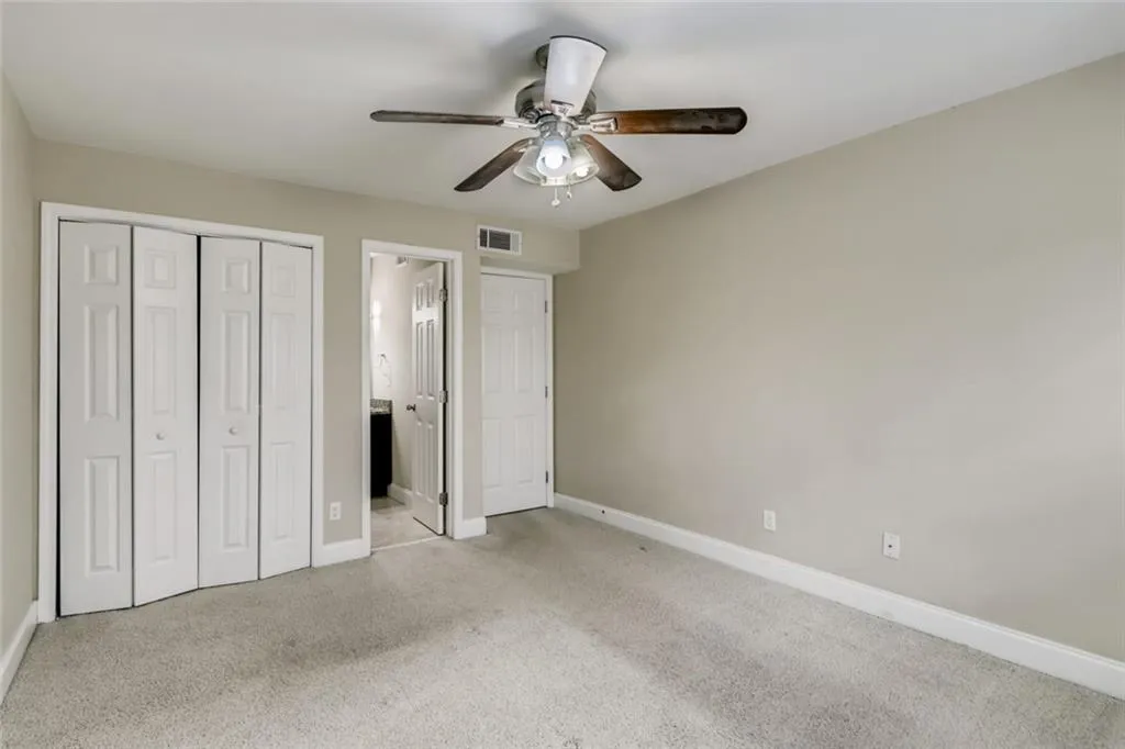 6980 Roswell Road Unit E7, Sandy Springs, Georgia 30328, 2 Bedrooms Bedrooms, ,2 BathroomsBathrooms,Residential,Sold,6980 Roswell Road Unit E7,6927973