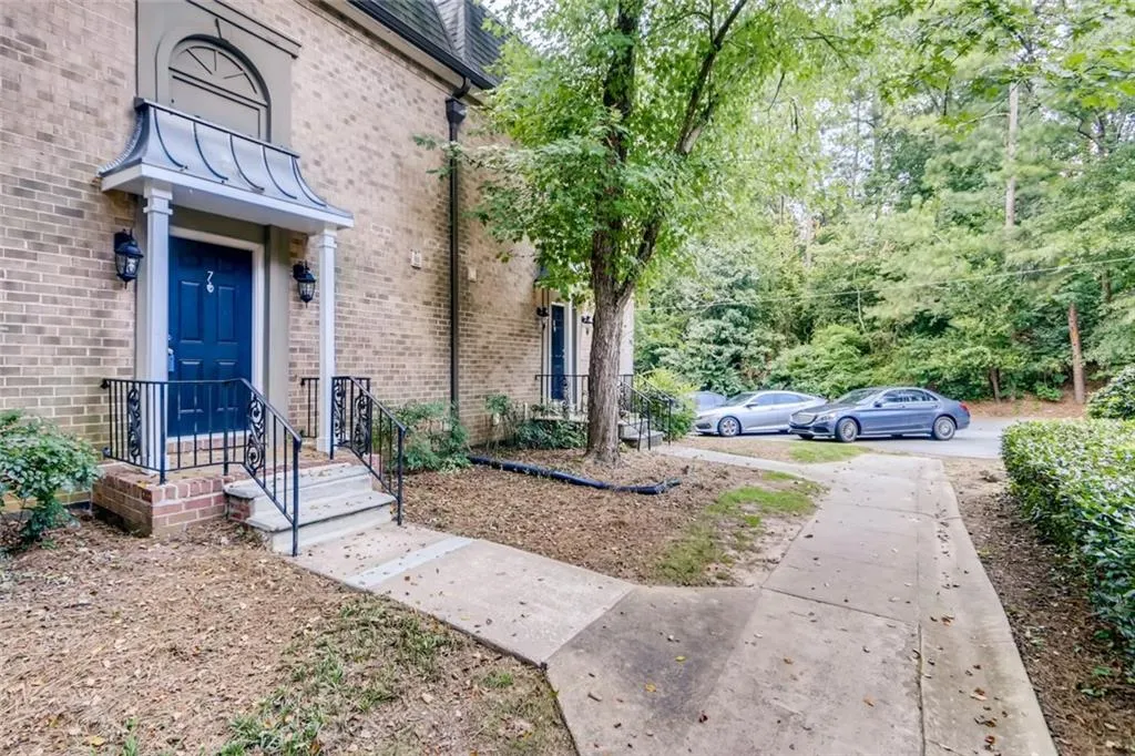 6980 Roswell Road Unit E7, Sandy Springs, Georgia 30328, 2 Bedrooms Bedrooms, ,2 BathroomsBathrooms,Residential,Sold,6980 Roswell Road Unit E7,6927973