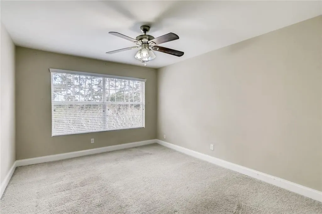 6980 Roswell Road Unit E7, Sandy Springs, Georgia 30328, 2 Bedrooms Bedrooms, ,2 BathroomsBathrooms,Residential,Sold,6980 Roswell Road Unit E7,6927973