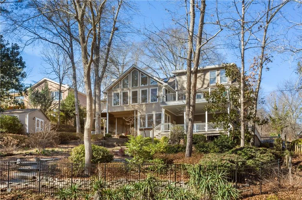 5065 Nesbit Ferry Lane, Sandy Springs, Georgia 30350, 4 Bedrooms Bedrooms, ,4 BathroomsBathrooms,Residential,Sold,5065 Nesbit Ferry Lane,7165527 5065 Nesbit Ferry Lane, Sandy Springs, Georgia 30350, 4 Bedrooms Bedrooms, ,4 BathroomsBathrooms,Residential,Sold,5065 Nesbit Ferry Lane,7165527